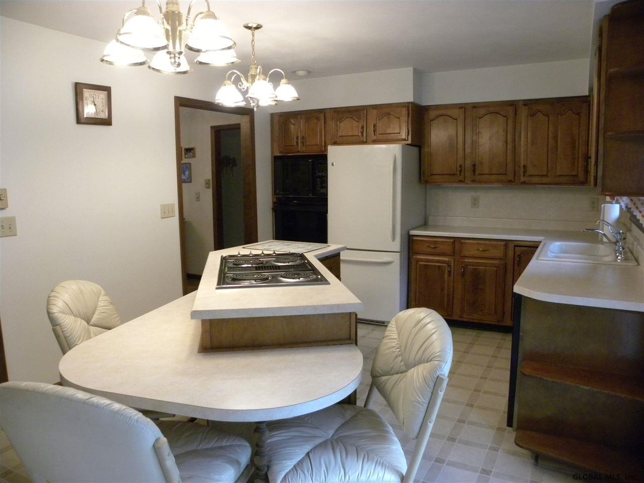 780 Grooms Road Rexford, NY 12148 - Photo 12 of 56 Photo 12