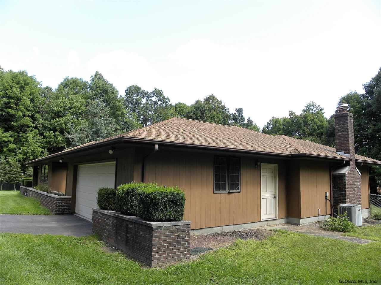 780 Grooms Road Rexford, NY 12148 - Photo 3 of 56 Photo 3