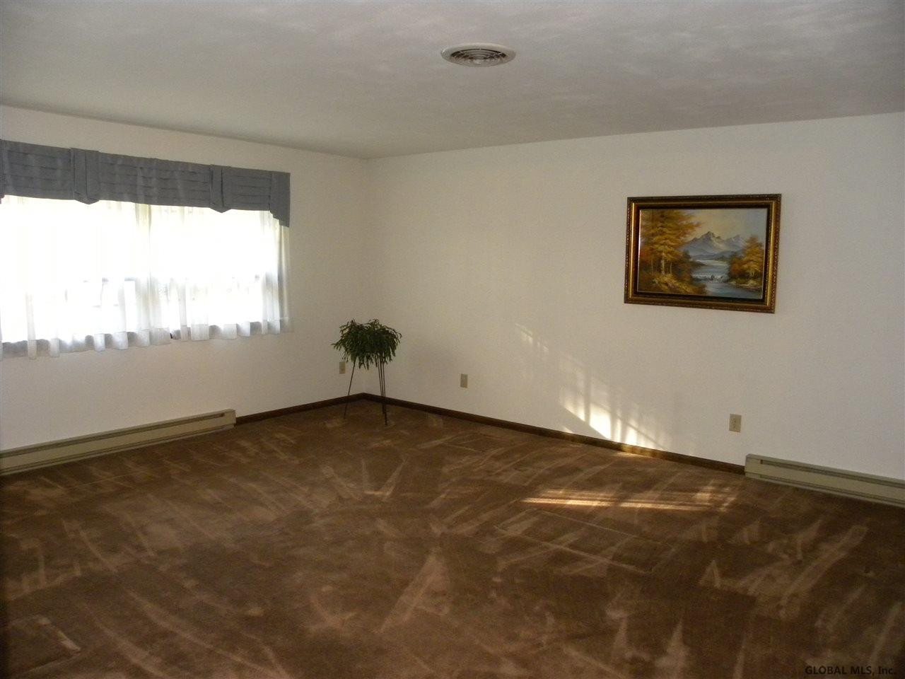 780 Grooms Road Rexford, NY 12148 - Photo 8 of 56 Photo 8