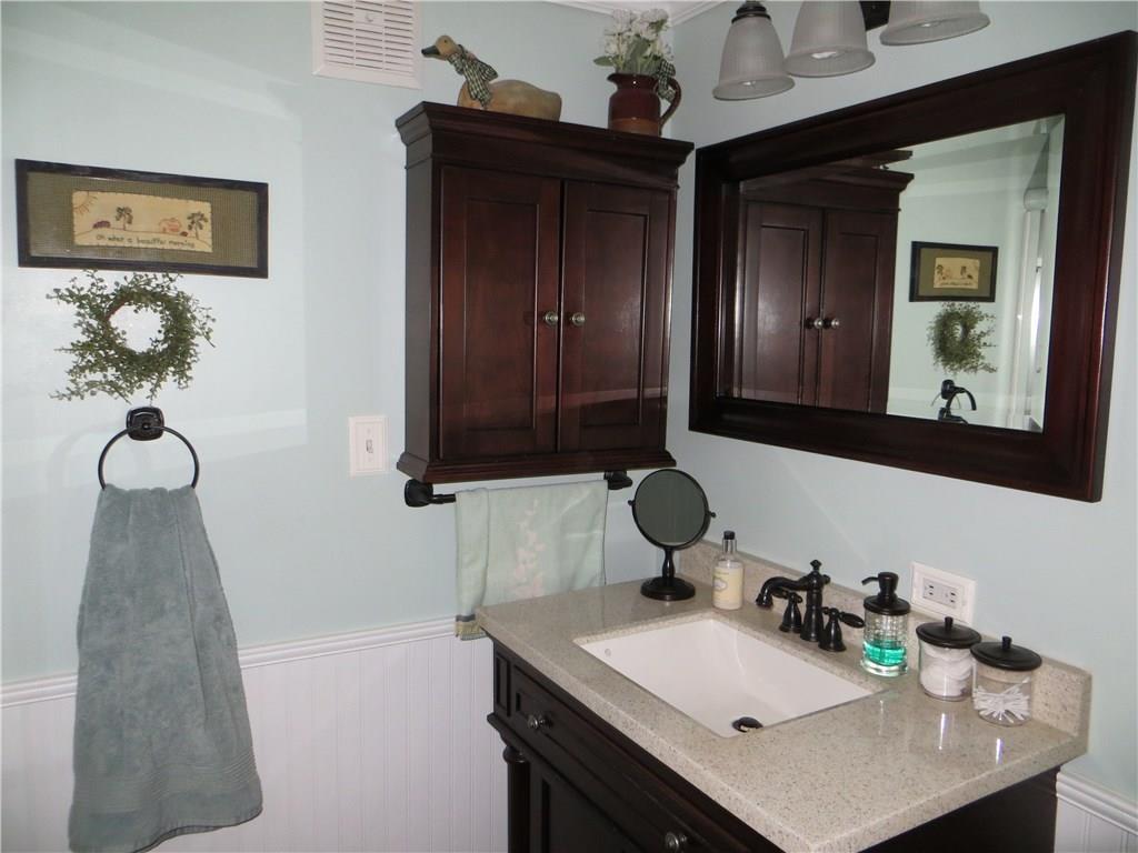 561 Aroostook Road Fort Kent, ME 04743 - Photo 9 of 32 1st Floor Full Bath