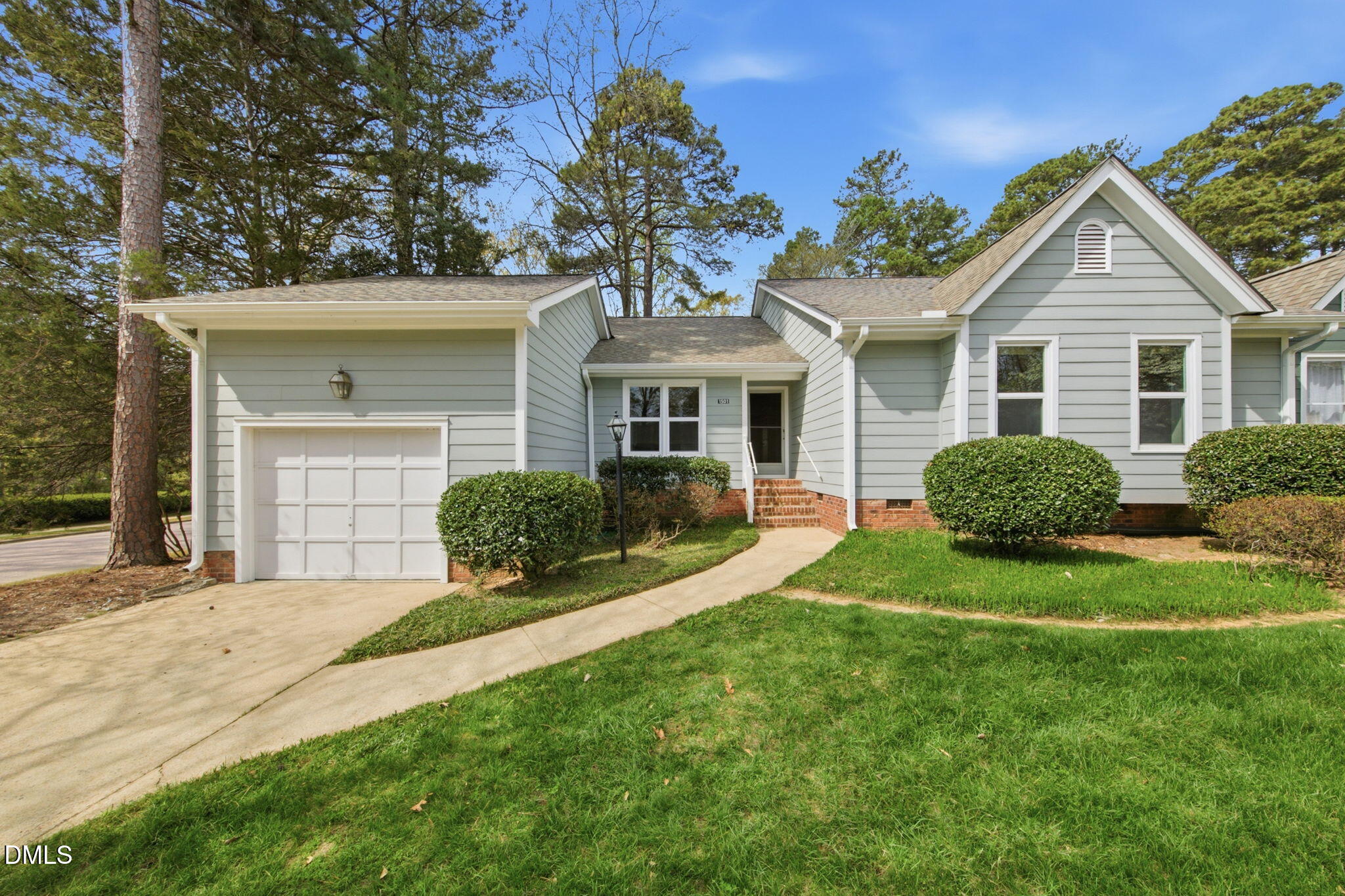 1-web-or-mls-1501 Ferncliff Cir-2600