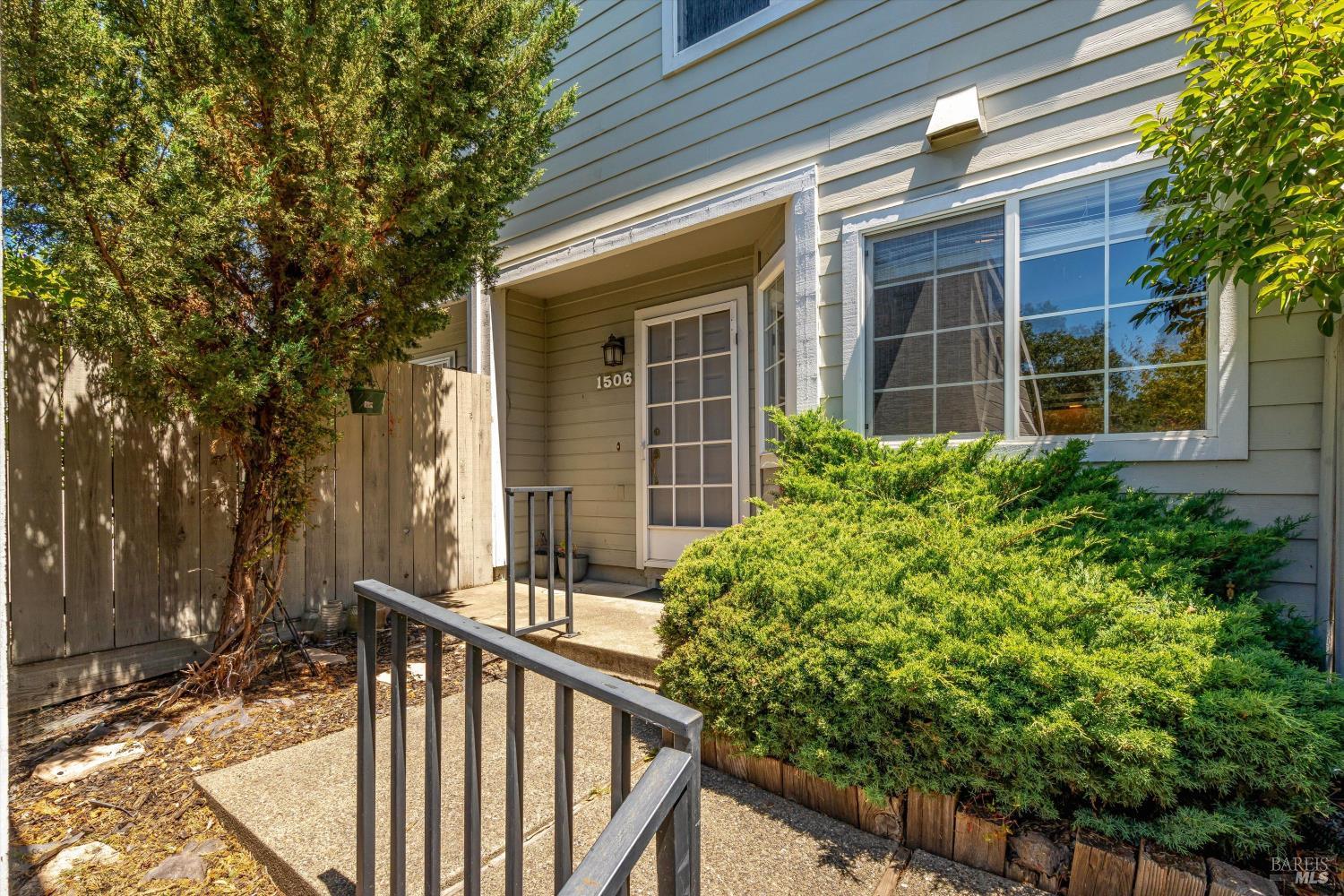 1506 Townview Avenue Santa Rosa, CA 95405 - Photo 10 of 47