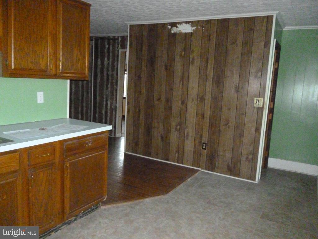 2375 Quarry Road Lebanon, PA 17046 - Photo 9 of 10 Gallery Image 9