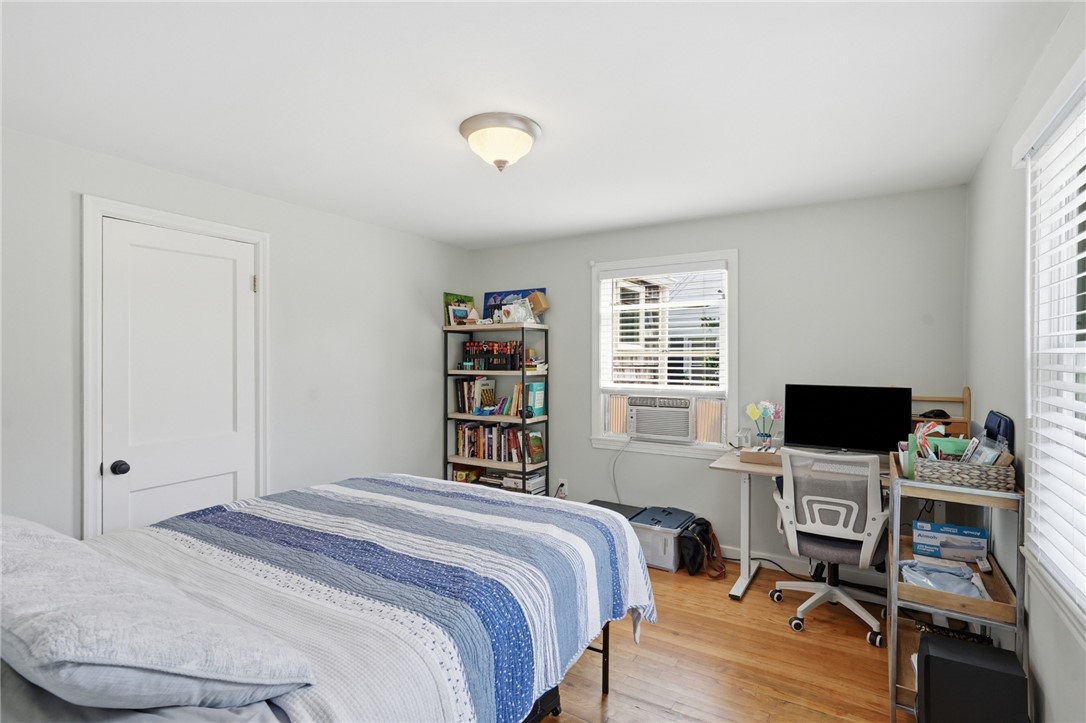 25 King Road Middletown, RI 02842 - Photo 31 of 44