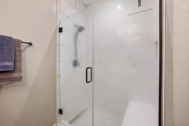 $659,900 | 7916 East Stone Rdg Drive, Lannon, WI 53046