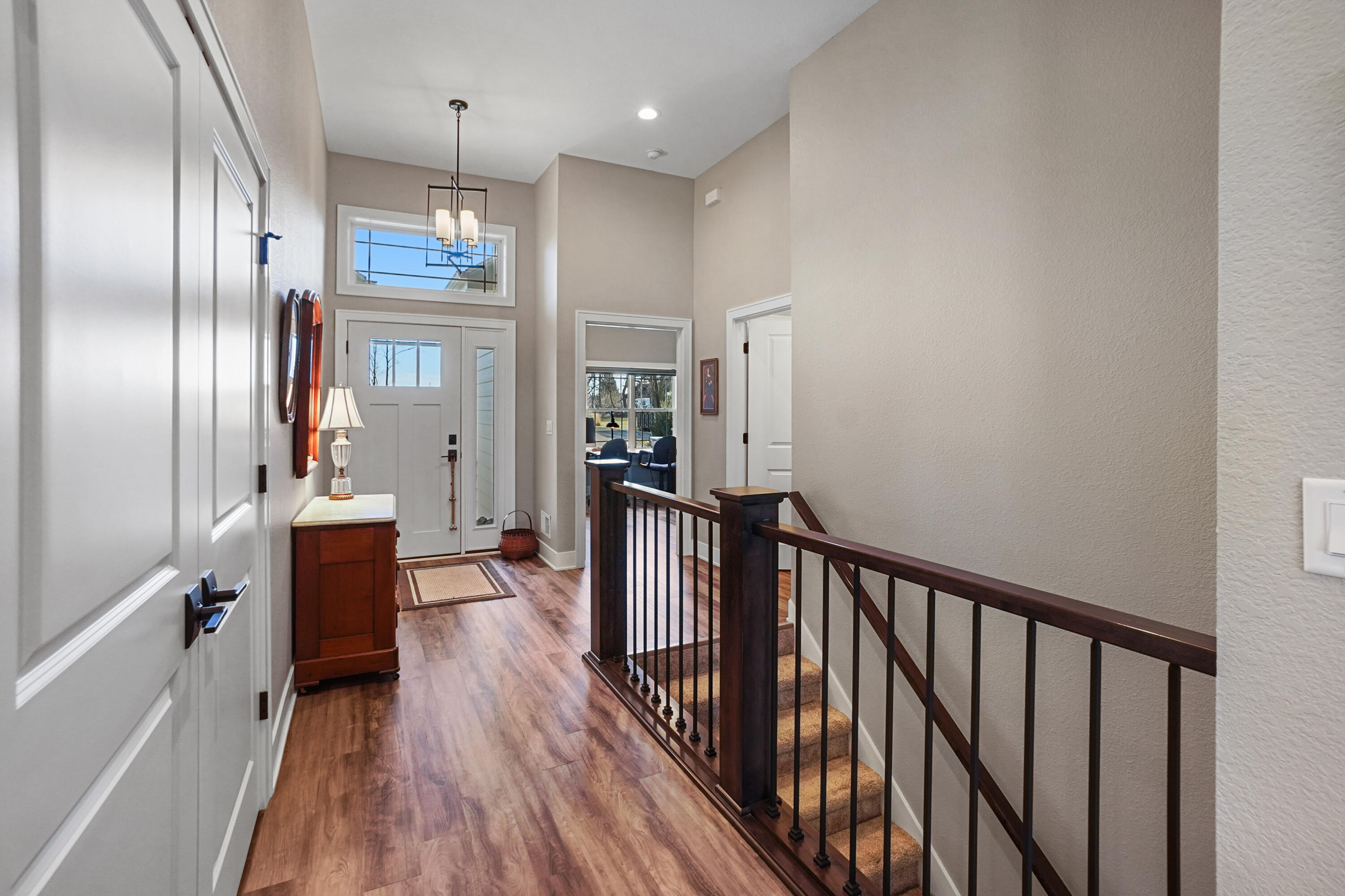 7916 East Stone Rdg Drive Lannon, WI 53046 - Photo 21 of 31 Foyer