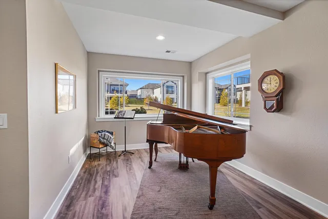 $659,900 | 7916 East Stone Rdg Drive, Lannon, WI 53046