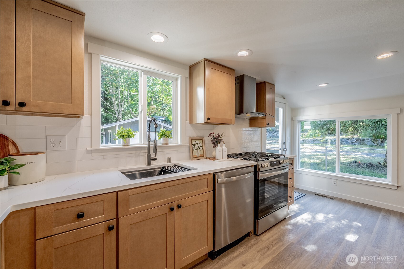 18414 Baldwin Road Bothell, WA 98012 - Photo 16 of 40