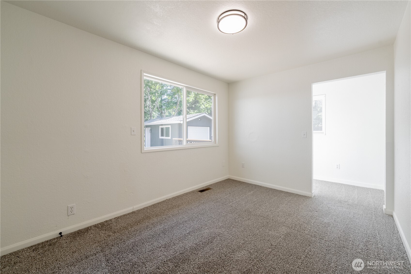 18414 Baldwin Road Bothell, WA 98012 - Photo 31 of 40