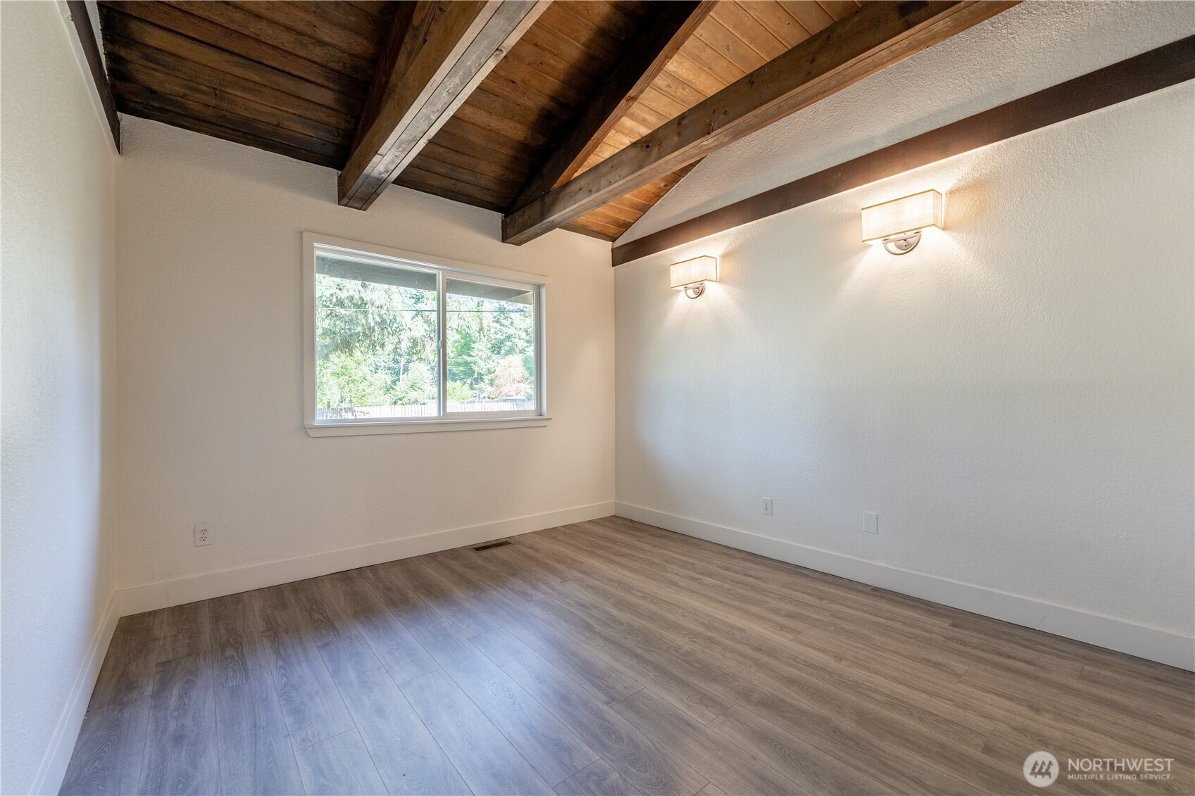 18414 Baldwin Road Bothell, WA 98012 - Photo 33 of 40