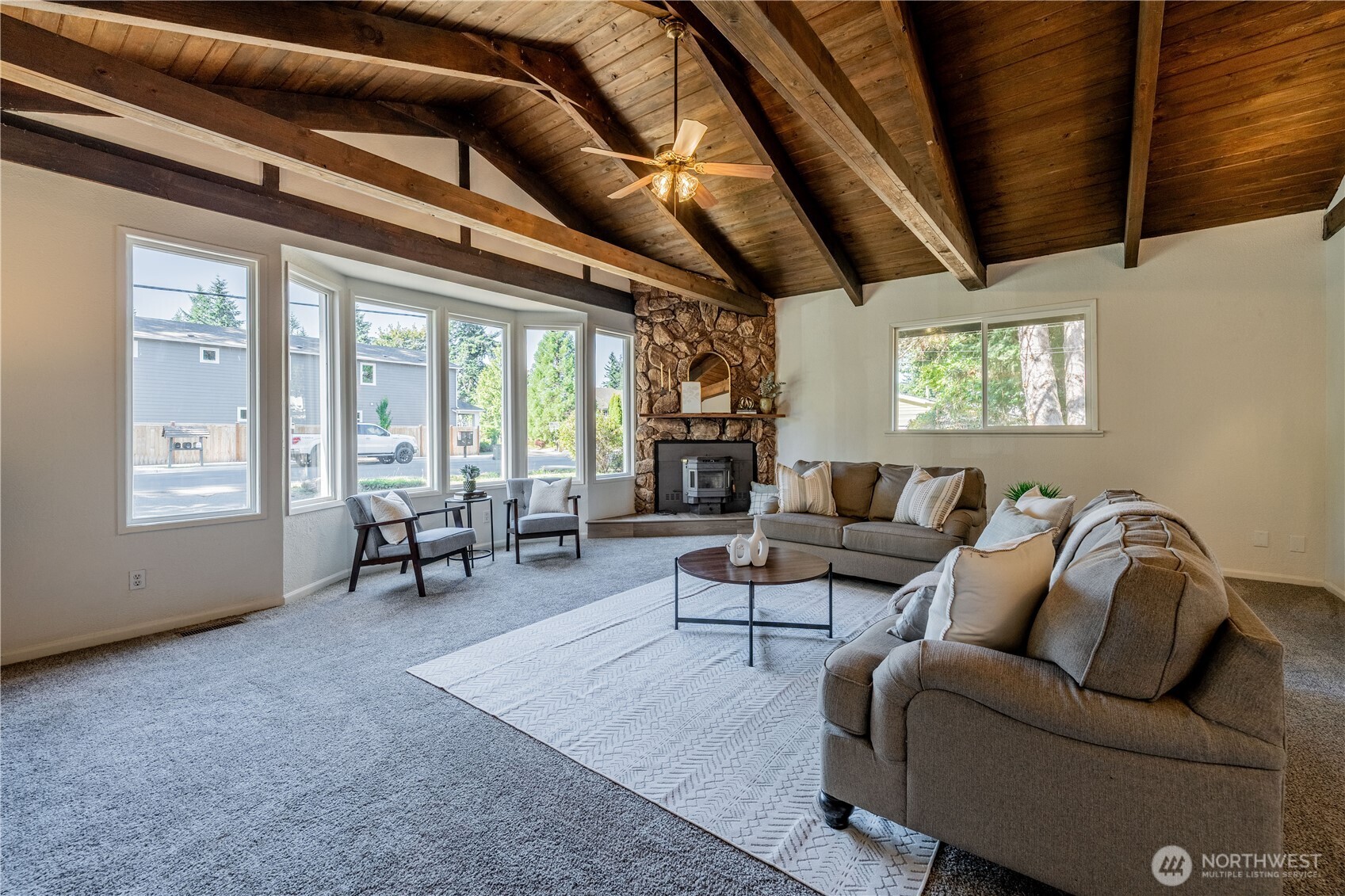 18414 Baldwin Road Bothell, WA 98012 - Photo 4 of 40