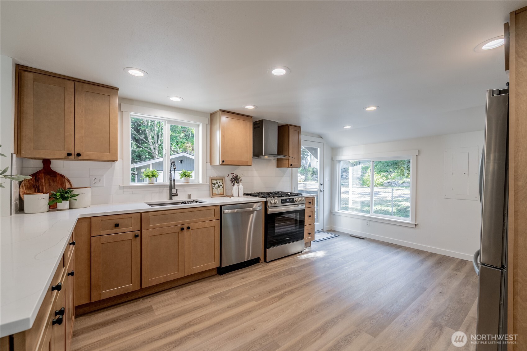 18414 Baldwin Road Bothell, WA 98012 - Photo 10 of 40