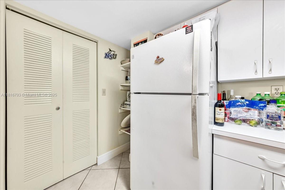 2351 Douglas Road, Unit 1204 Miami, FL 33145 - Photo 11 of 35