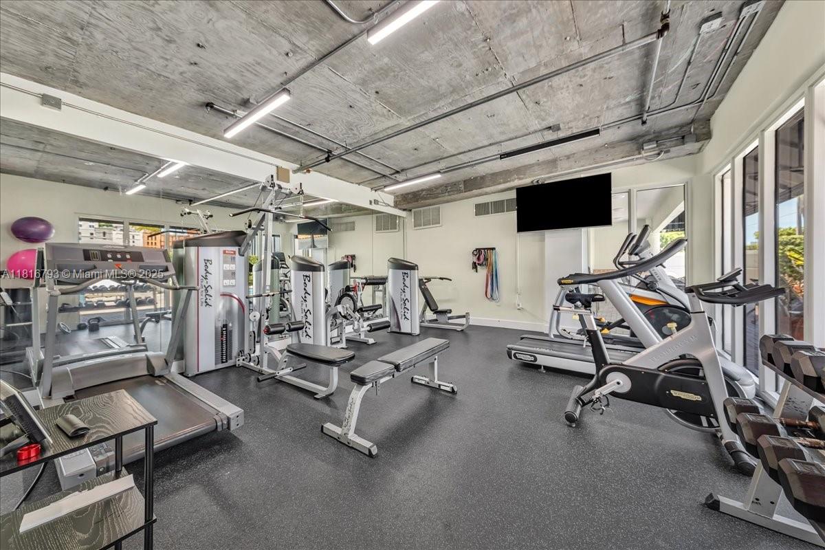 2351 Douglas Road, Unit 1204 Miami, FL 33145 - Photo 30 of 35