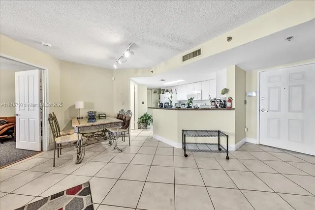 $475,000 | 2351 Douglas Road, Unit 1204, Miami, FL 33145