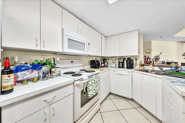 $475,000 | 2351 Douglas Road, Unit 1204, Miami, FL 33145