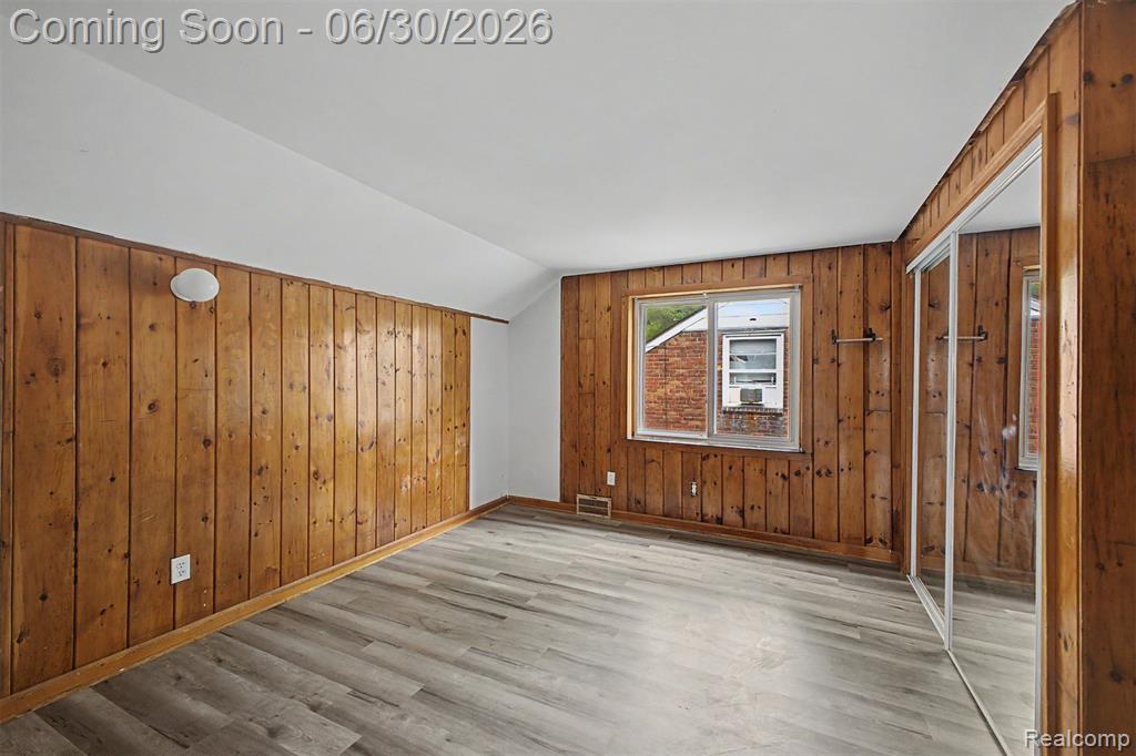 10883 Balfour Road Detroit, MI 48224 - Photo 15 of 30