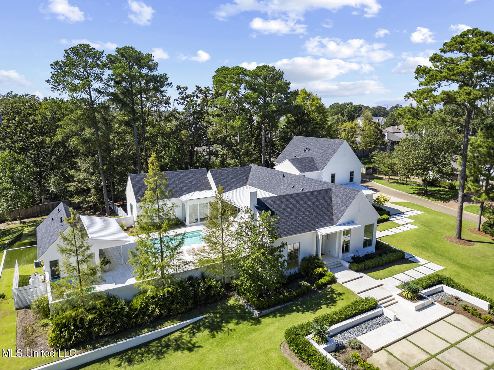 919 Montrose Drive Ridgeland, MS 39157 - Photo 2 of 75 919 Montrose Drone-2