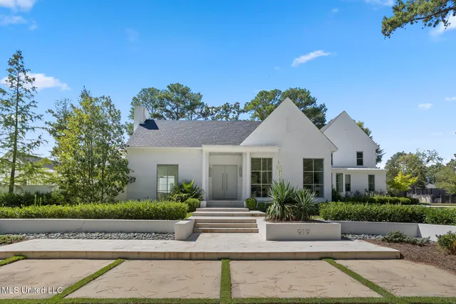 $1,750,000 | 919 Montrose Drive, Ridgeland, MS 39157