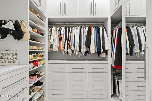 $1,750,000 | 919 Montrose Drive, Ridgeland, MS 39157