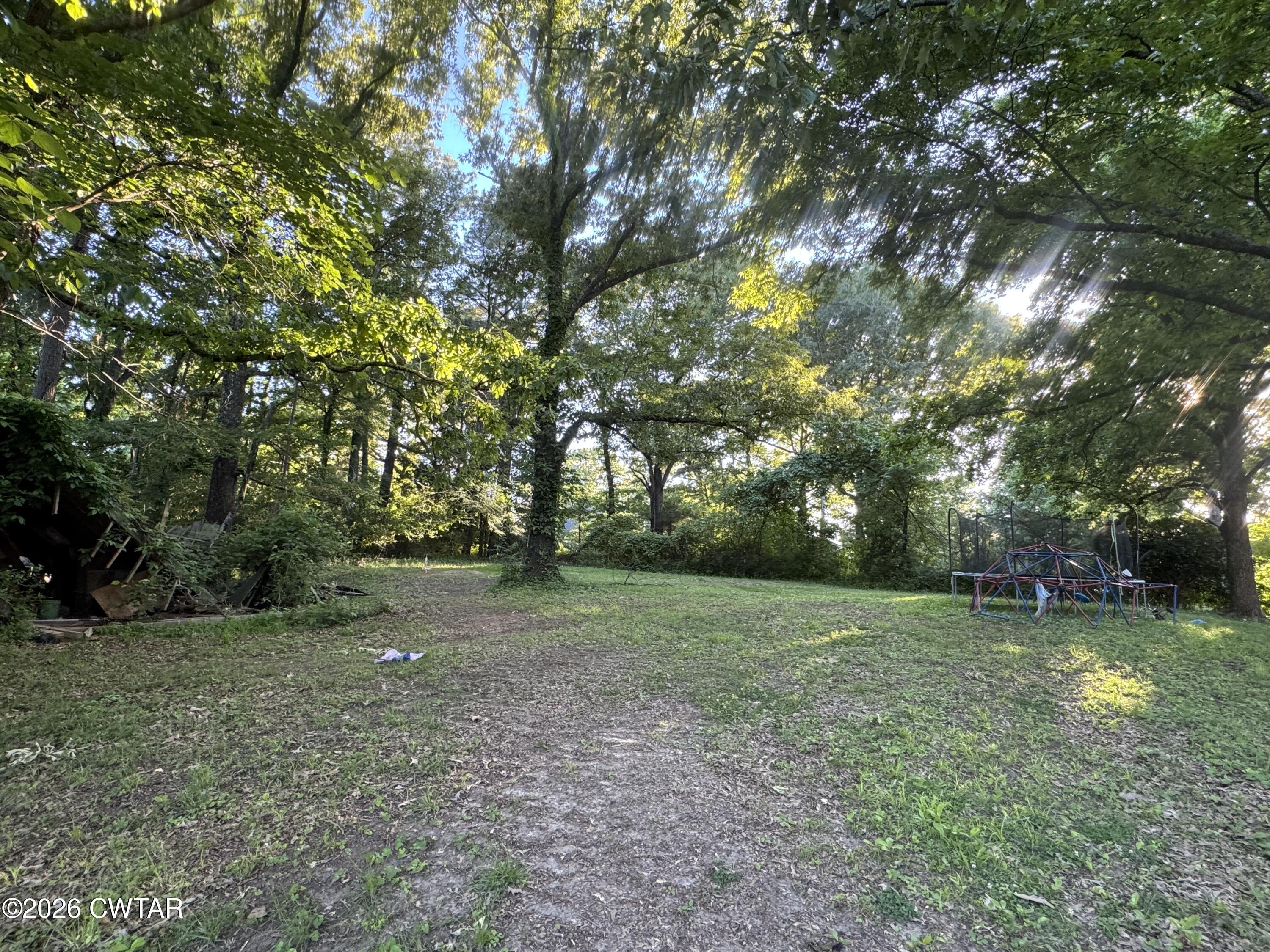 152 Radio Road Jackson, TN 38301 - Photo 2 of 15 IMG_1093
