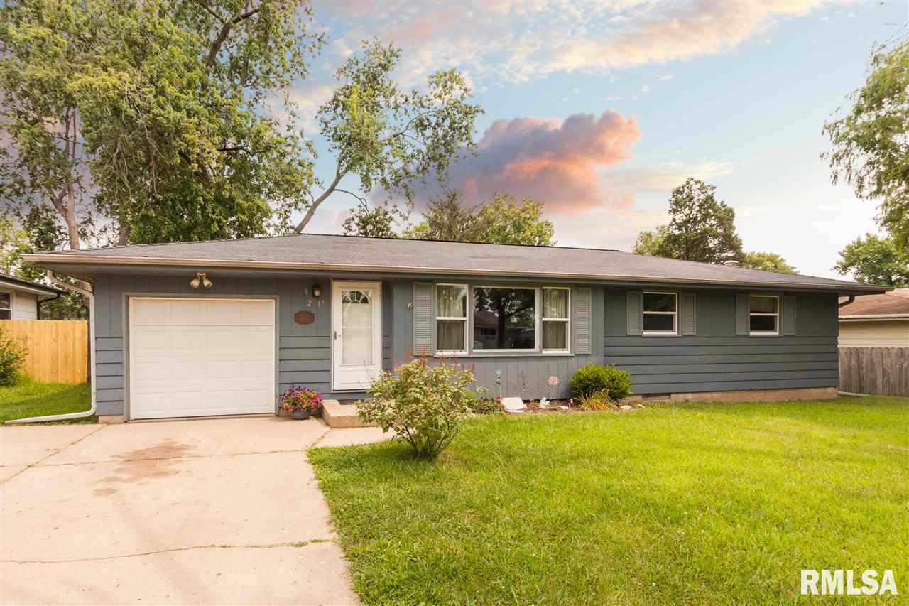2817 West James Road Peoria, IL 61615 - Photo 1 of 34 Gallery Image 1