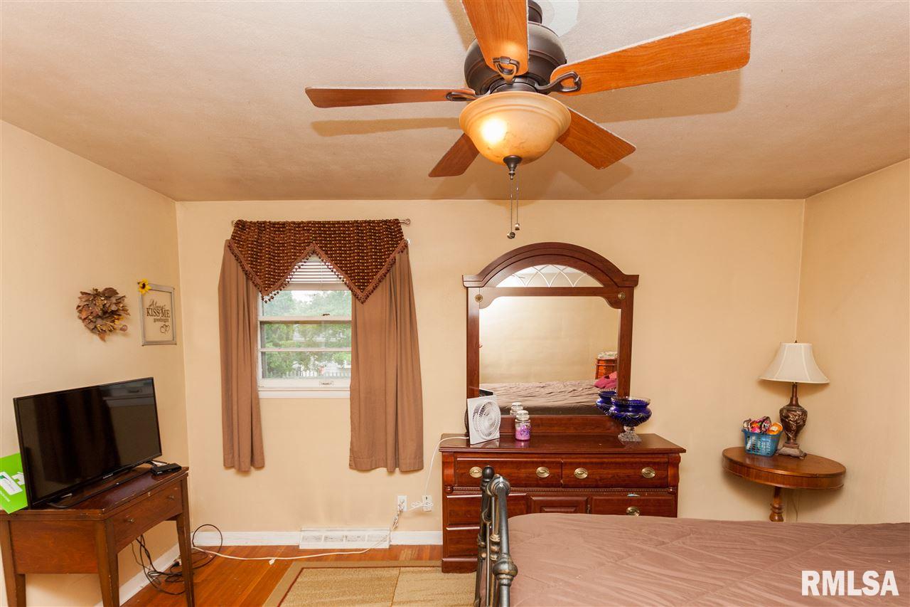 2817 West James Road Peoria, IL 61615 - Photo 17 of 34 Gallery Image 17