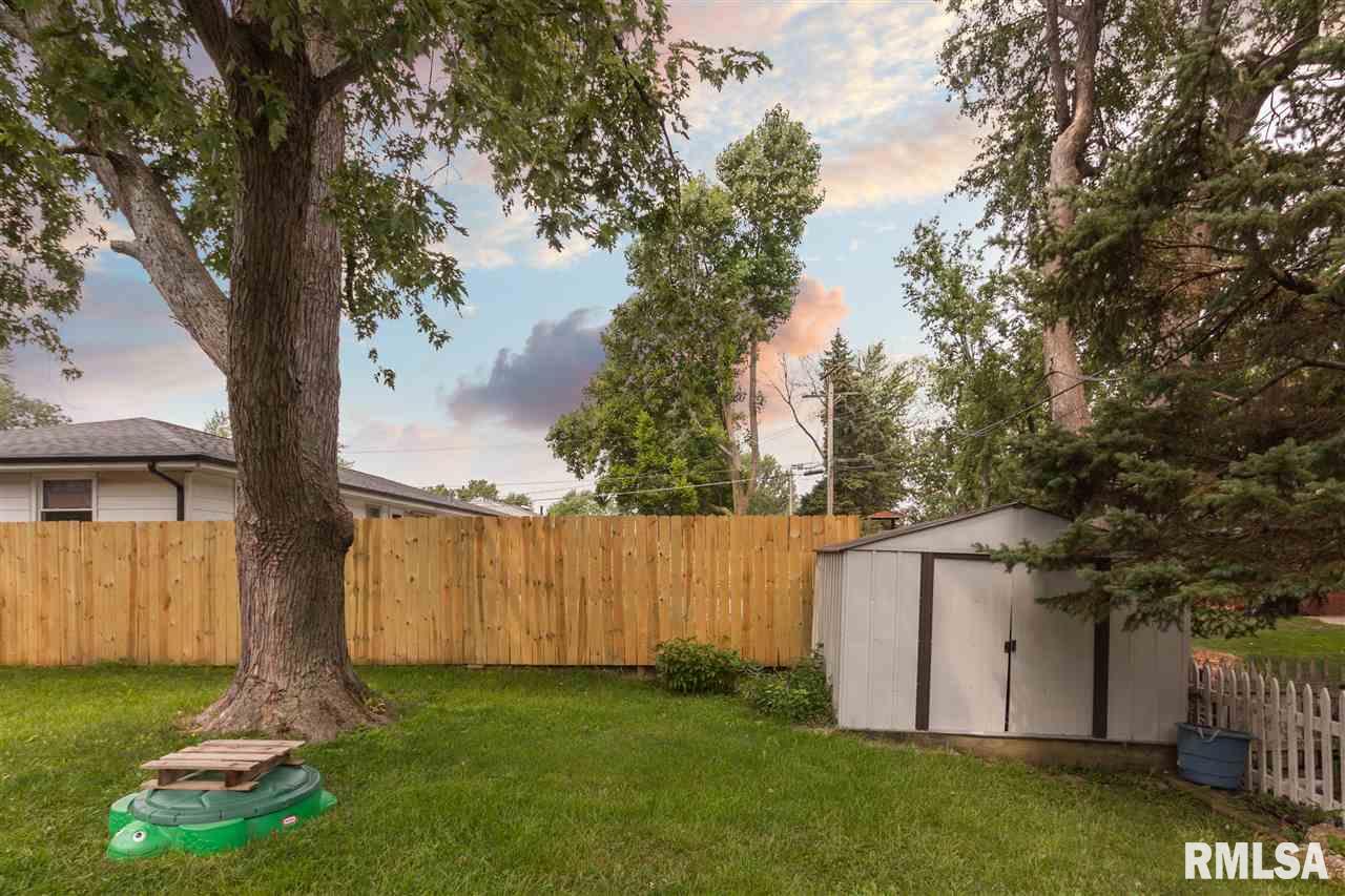 2817 West James Road Peoria, IL 61615 - Photo 31 of 34 Gallery Image 31