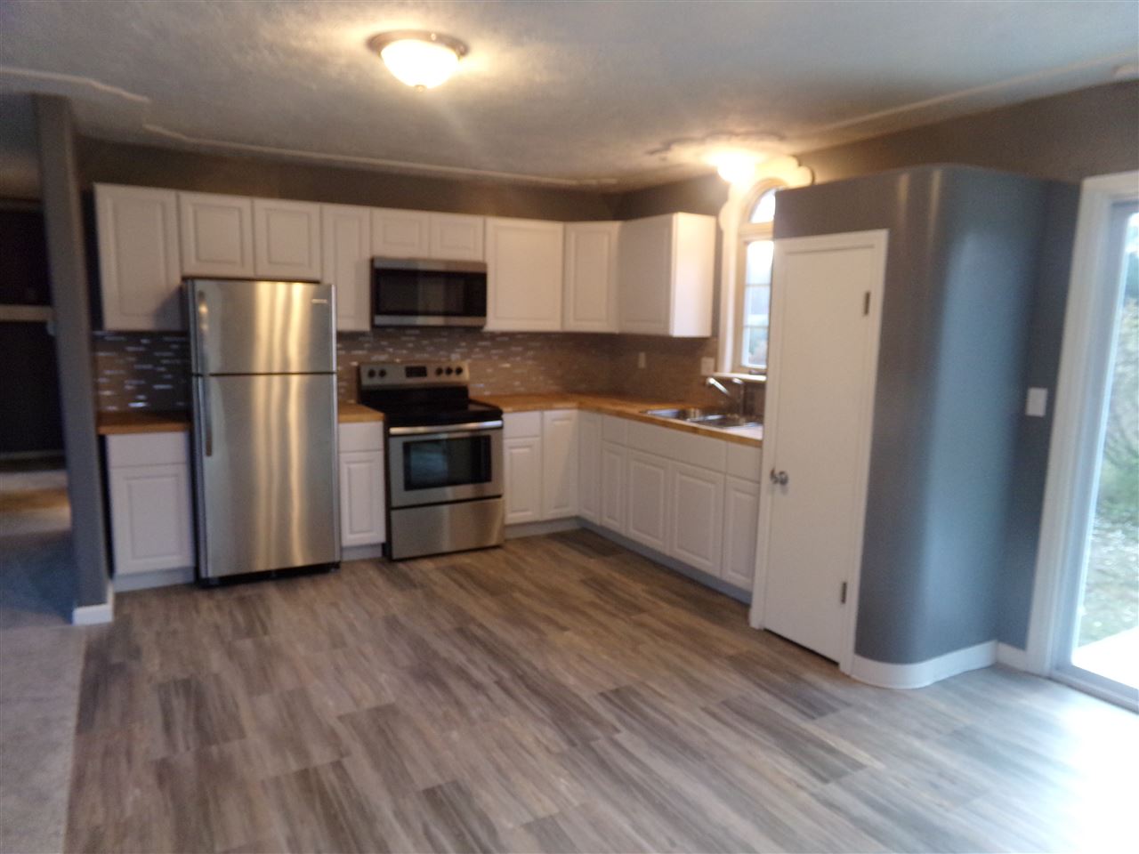 1004 Hassle Road Buckley, MI 49620 - Photo 3 of 13 1869377-2.JPG