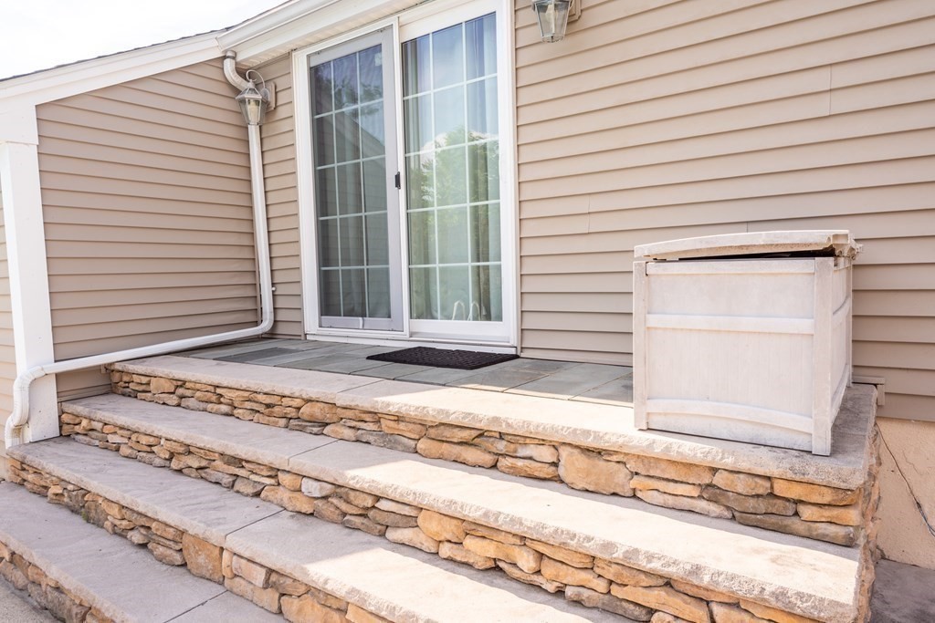 8 Pyburn Road Lynnfield, MA 01940 - Photo 33 of 35 a view of a door and a window
