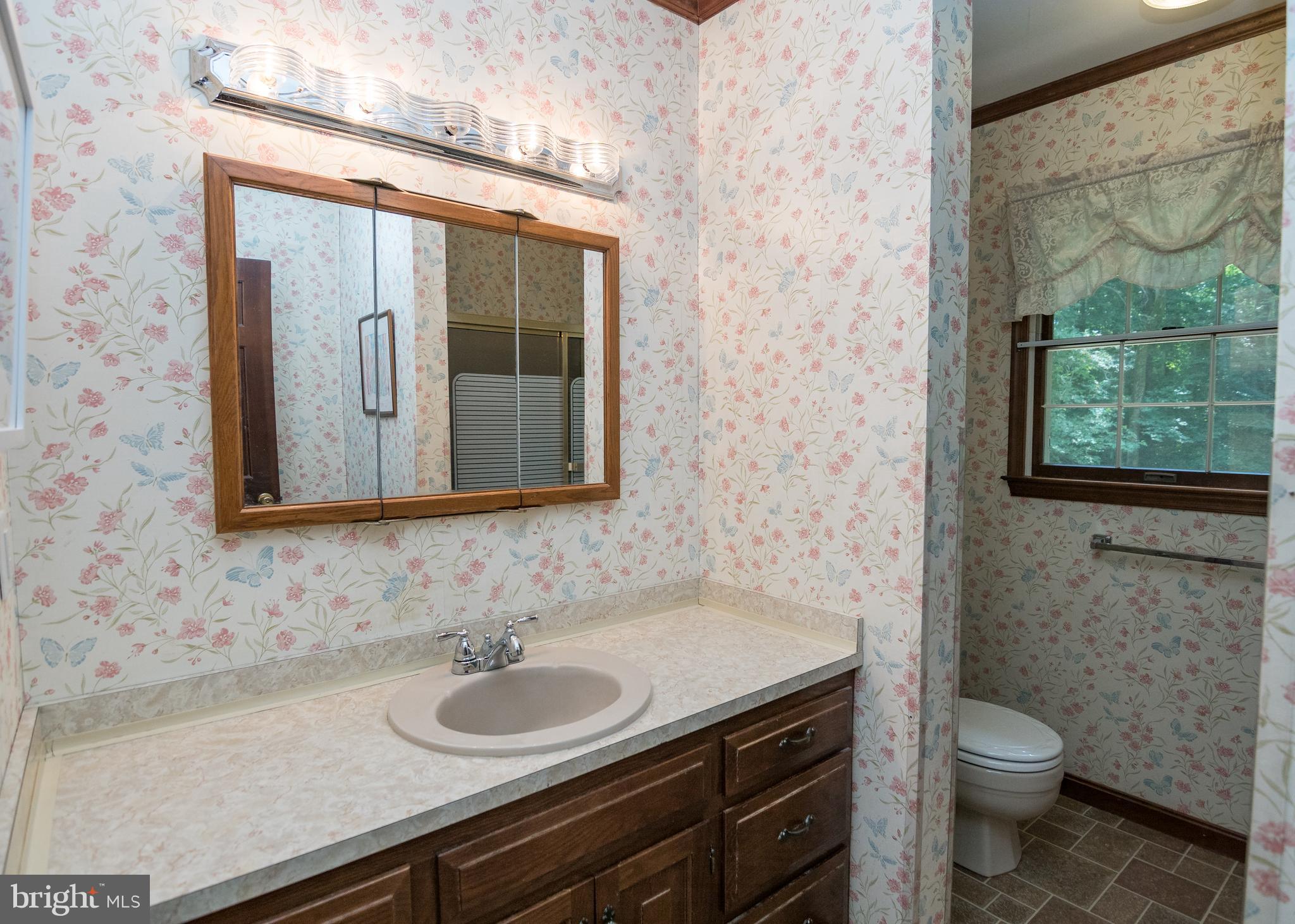 508 Beebe Road Harrington, DE 19952 - Photo 30 of 40 2nd floor full bath 2