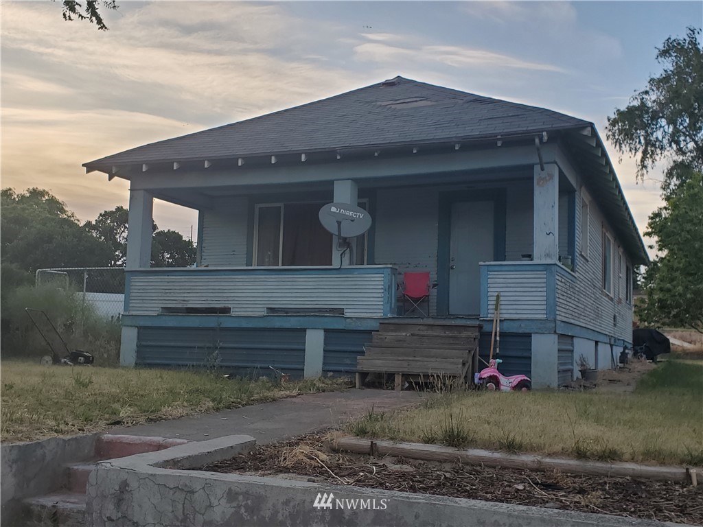 217 East 3rd Street Lind, WA 99341 - Photo 1 of 14 Gallery Image 1