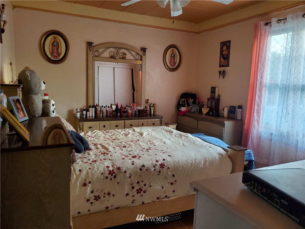 217 East 3rd Street Lind, WA 99341 - Photo 11 of 14 Gallery Image 11