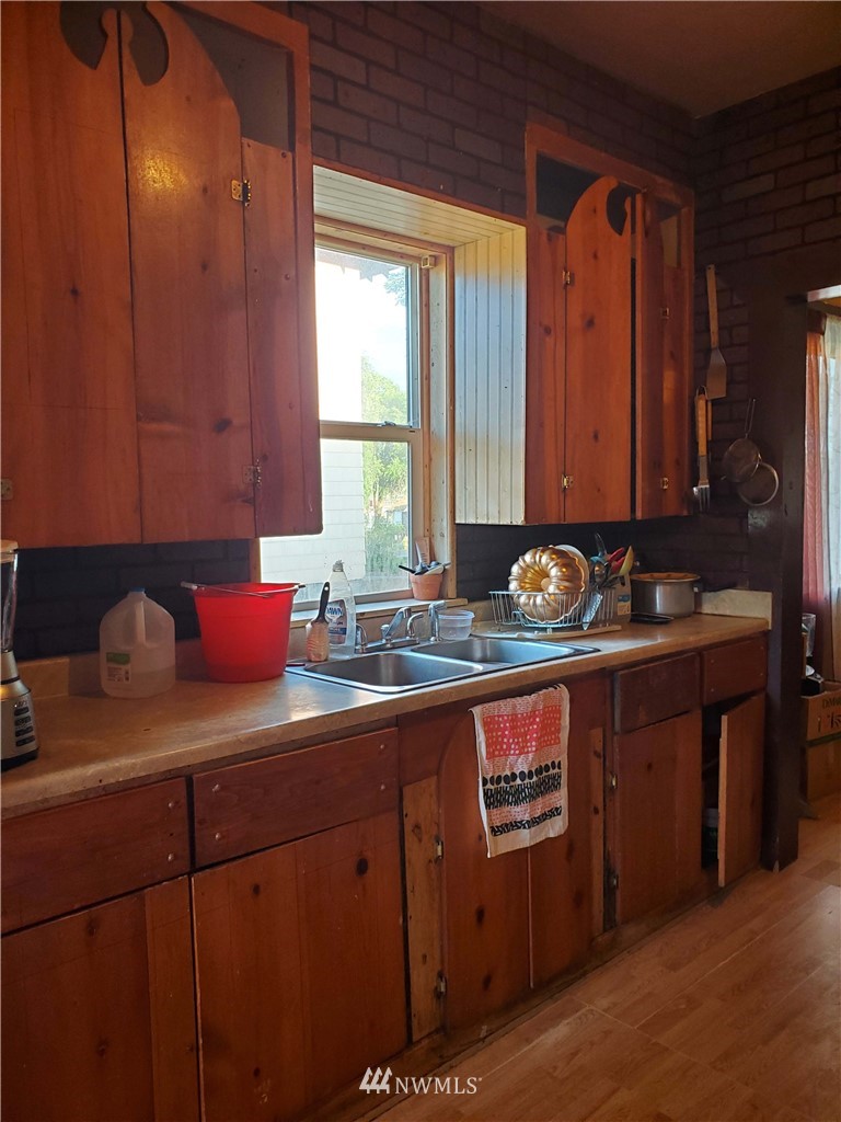 217 East 3rd Street Lind, WA 99341 - Photo 3 of 14 Gallery Image 3