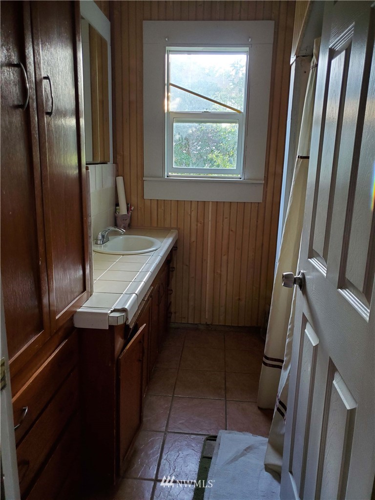 217 East 3rd Street Lind, WA 99341 - Photo 5 of 14 Gallery Image 5