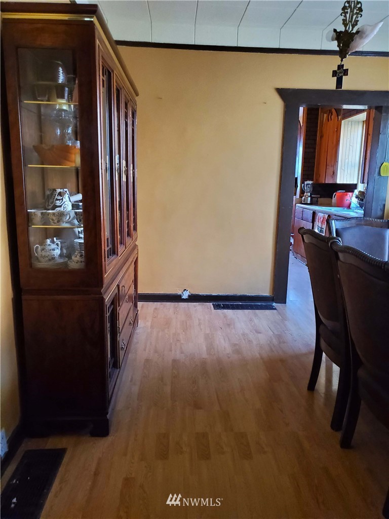 217 East 3rd Street Lind, WA 99341 - Photo 6 of 14 Gallery Image 6