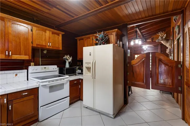 $1,100,000 | 410 North Cabbage Palm Street, Clewiston, FL 33440