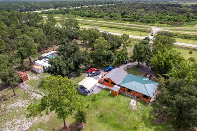 $1,100,000 | 410 North Cabbage Palm Street, Clewiston, FL 33440
