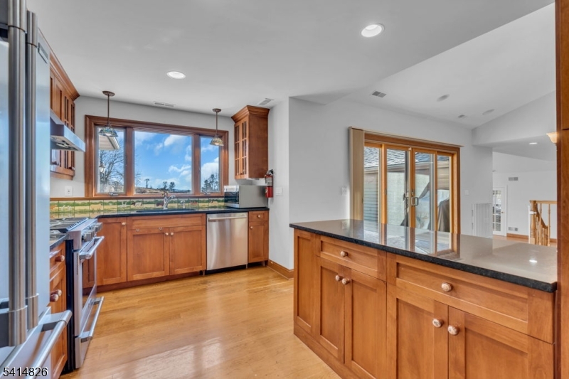 206 Cokesbury Road Lebanon, NJ 08833 - Photo 13 of 32