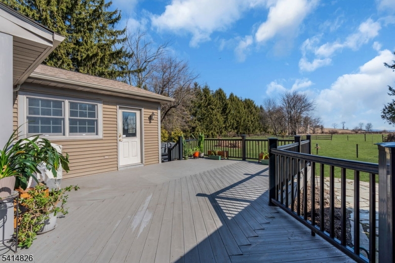 206 Cokesbury Road Lebanon, NJ 08833 - Photo 5 of 32