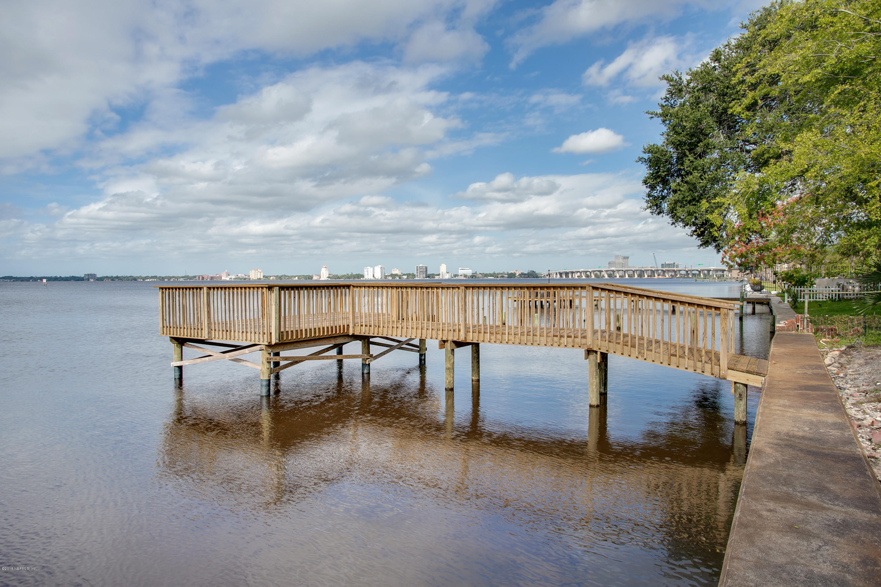 1822 River Road Jacksonville, FL 32207 - Photo 34 of 42 Dock2