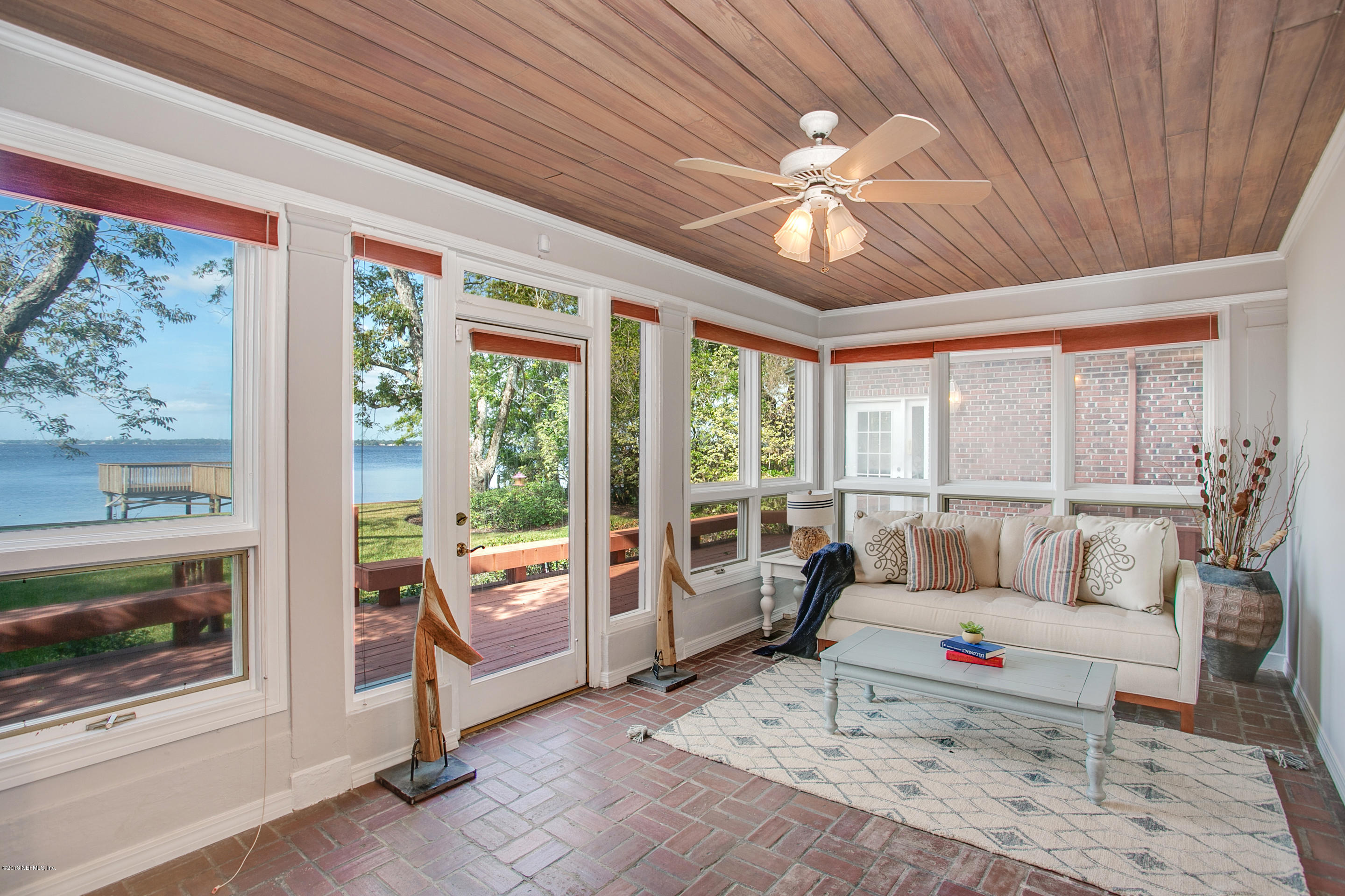 1822 River Road Jacksonville, FL 32207 - Photo 8 of 42 Sunroom