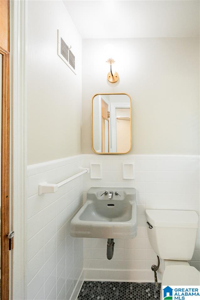 1524 Cresthill Road Birmingham, AL 35213 - Photo 20 of 33
