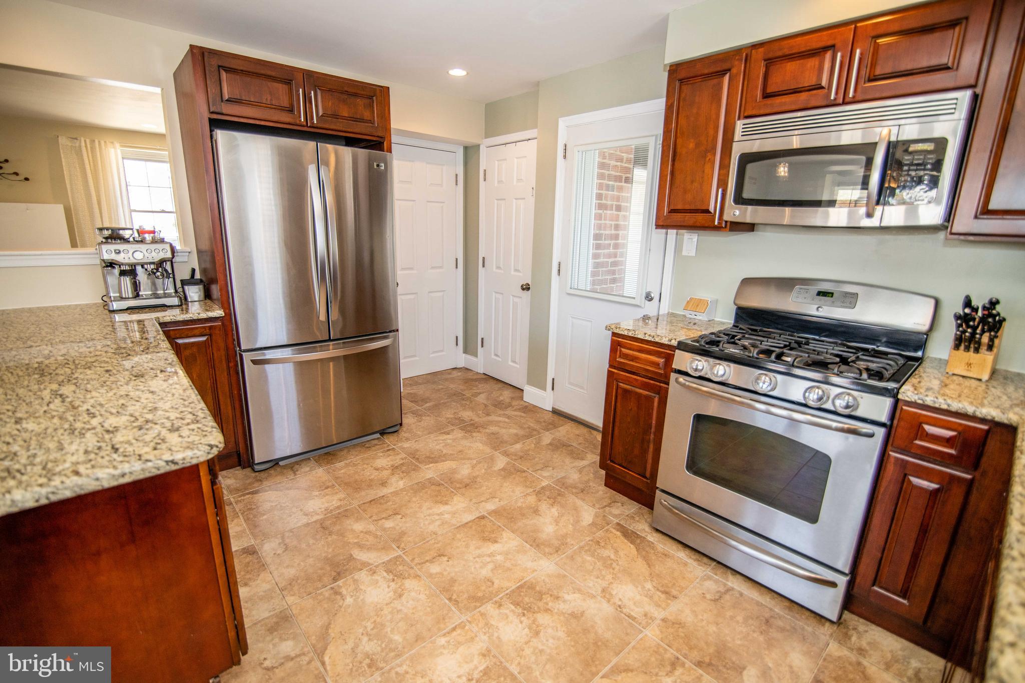 60 Providence Road Morton, PA 19070 - Photo 12 of 25 gourmet kitchen