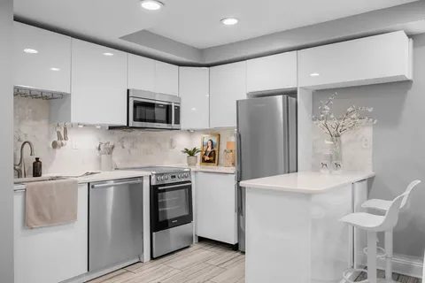 $515,000 | 1 Melrose Street, Unit 1, Boston, MA 02116