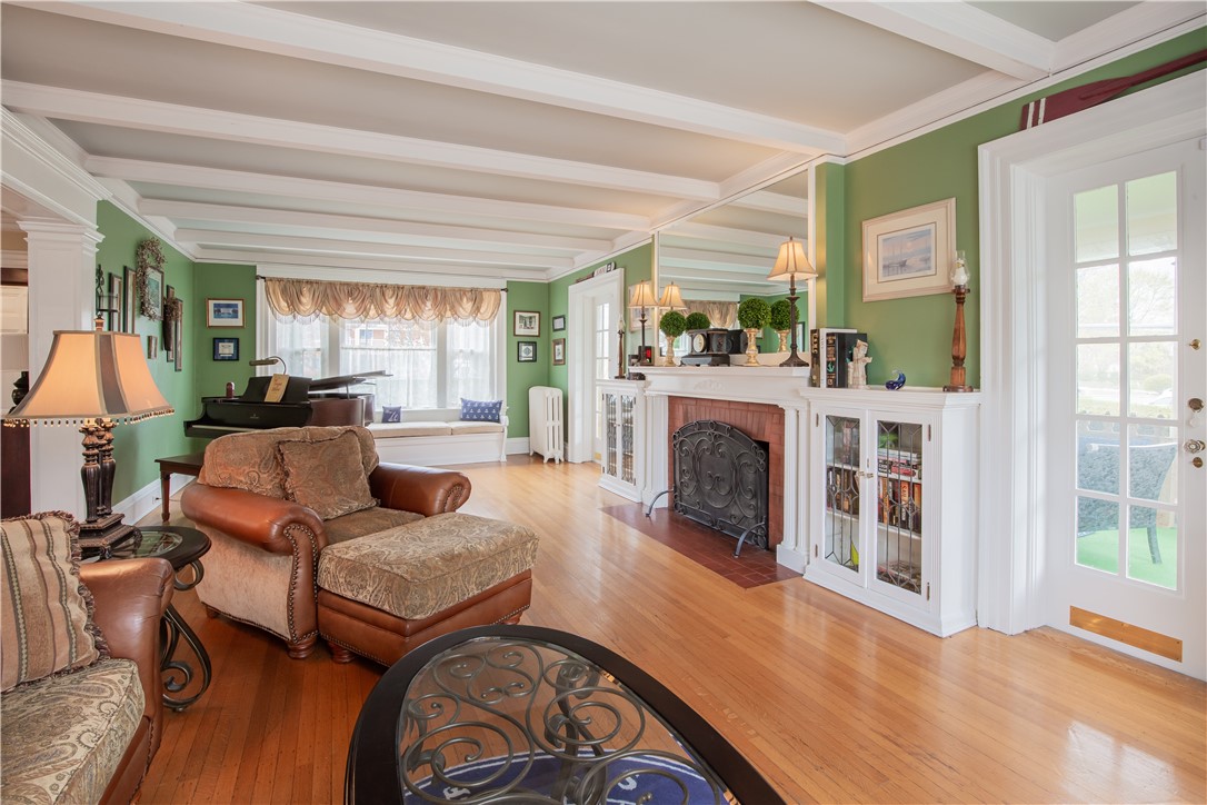 28 West Main Road Middletown, RI 02842 - Photo 12 of 48