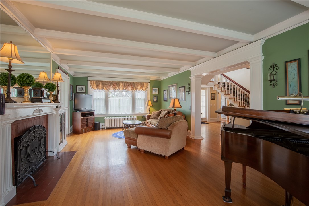 28 West Main Road Middletown, RI 02842 - Photo 13 of 48