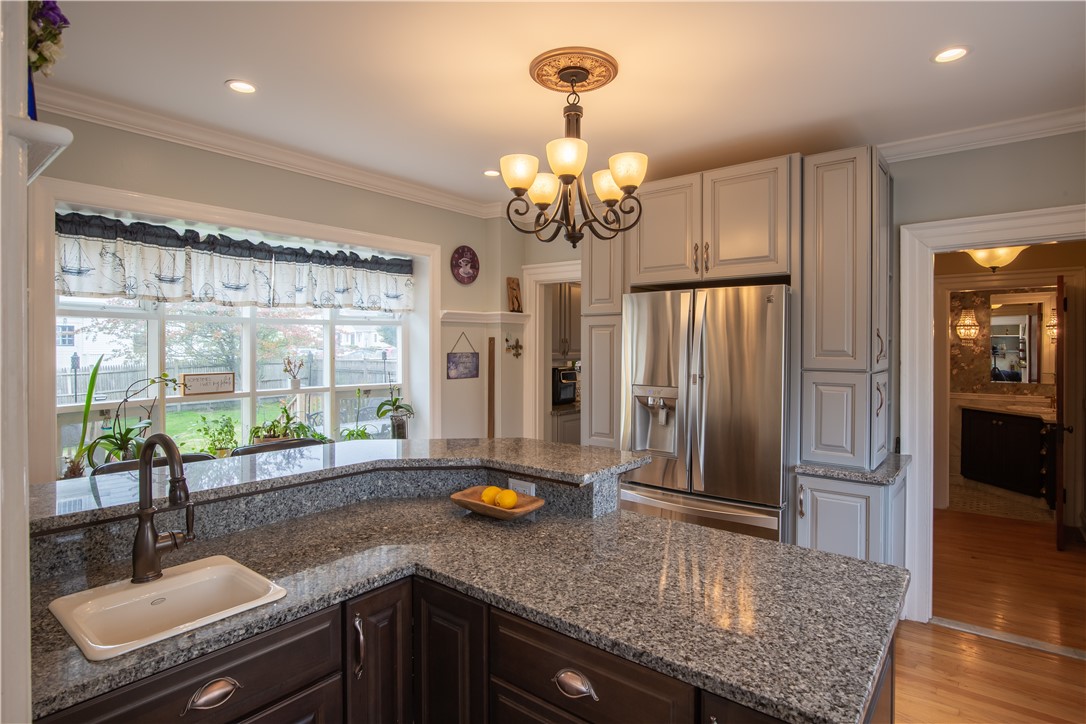 28 West Main Road Middletown, RI 02842 - Photo 21 of 48
