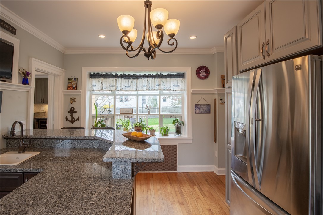 28 West Main Road Middletown, RI 02842 - Photo 22 of 48