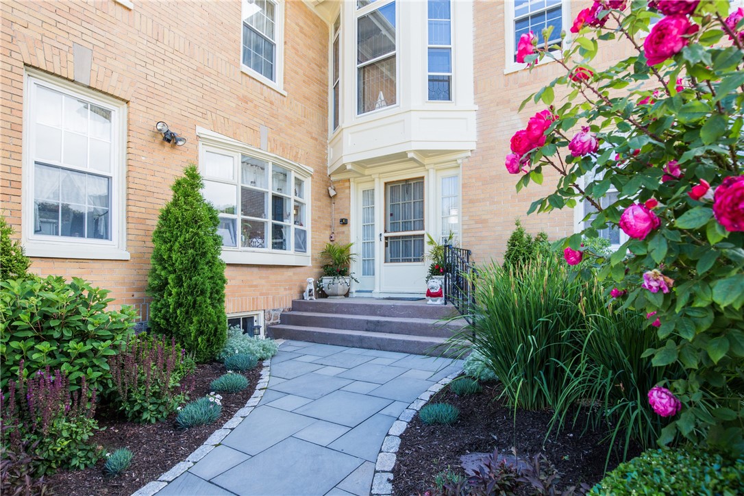 28 West Main Road Middletown, RI 02842 - Photo 42 of 48
